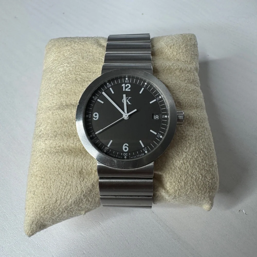Calvin Klein pre owned